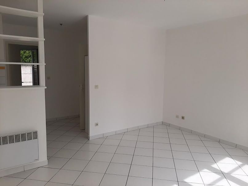 Location  appartement 2 pièces 33 m² à Sully-sur-Loire (45600), 450 €