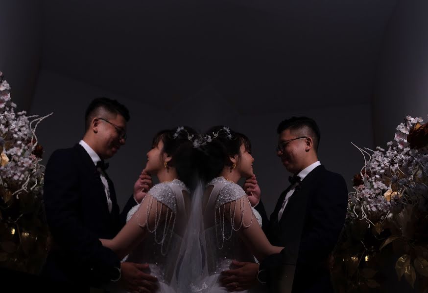 結婚式の写真家Dương Hoàng Dĩnh Mrdjnh (voppdinh)。2018 10月9日の写真