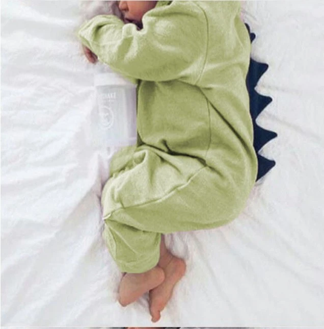 Nieuwe babyromper met dinosaurusdesign voor eBay, AliExpress, Amazon. Buitenlandse kinderkleding, comfortabel en schattig, ideaal voor de allerkleinste avonturiers.
