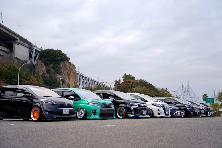 ヴォクシーのカレンダーに載ってみたい・オフ会・与島・ヴォクシー 80・2020ベストショットに関するカスタム事例の投稿画像11枚目