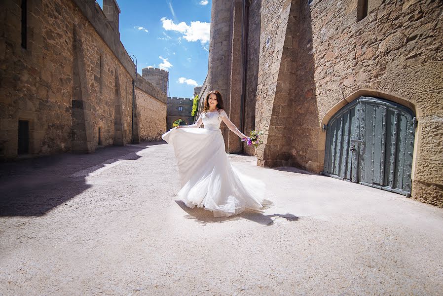 Fotógrafo de casamento Yuliya Nazarova (nazarovajulia). Foto de 6 de junho 2018