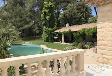 Villa with pool and terrace 3