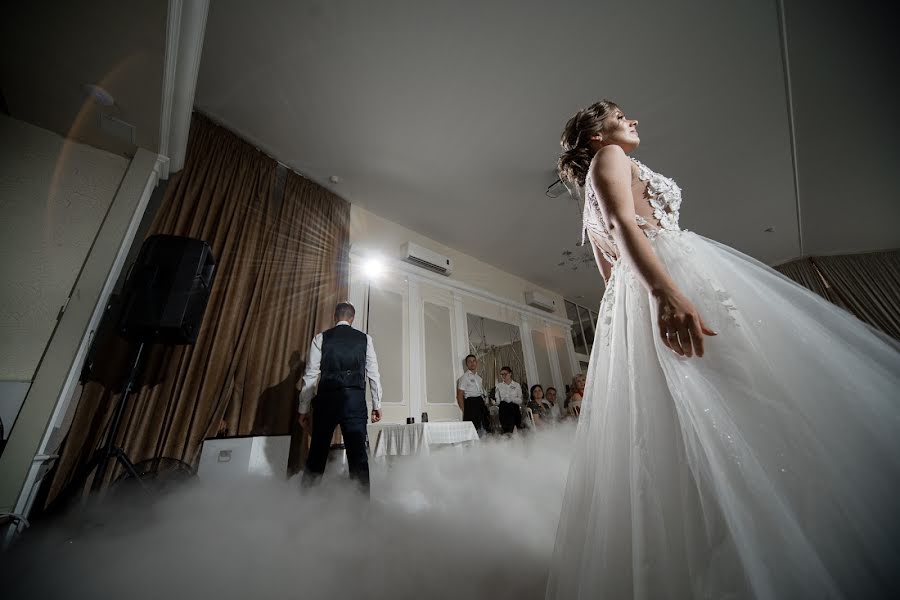 Fotógrafo de casamento Ekaterina Kuznecova (kuznetsovakate). Foto de 15 de julho 2019