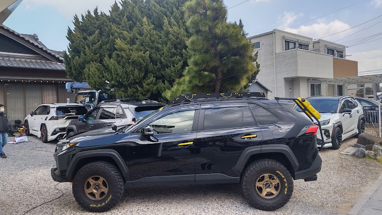 RAV4のTRM(東海　RAV4 MEETHING)・1039Motoring Bece・東海カスタム部🛠・東海写真部📸・GUENON LOIN(グノンロワン)に関するカスタム事例の投稿画像9枚目