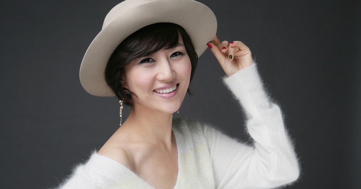 Trot Singer Jang Yun Jeong Wins Debt Lawsuit Against Brother