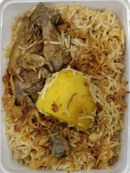 Dhakai Chicken Biriyani [1 Piece Chicken,1 Piece Potato]