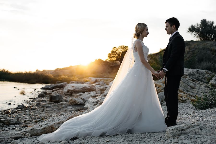 Fotografo di matrimoni Olga Popova (popovaolga). Foto del 15 novembre 2018