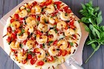 Shrimp Fra Diavolo Pizza was pinched from <a href="http://gimmesomeoven.com/shrimp-fra-diavolo-pizza-pizza-home-chef-giveaway/" target="_blank">gimmesomeoven.com.</a>