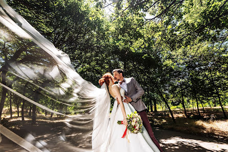 Fotógrafo de casamento Anastasiya Radenko (anastasyradenko). Foto de 23 de junho 2018