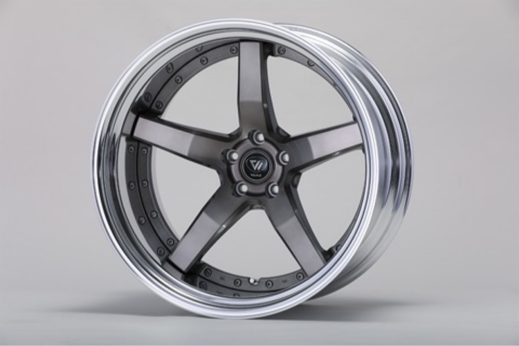 C-HRのVERZ-WHEELS・KCV03・ホイール購入・CH-R・NGX10に関するカスタム事例の投稿画像1枚目