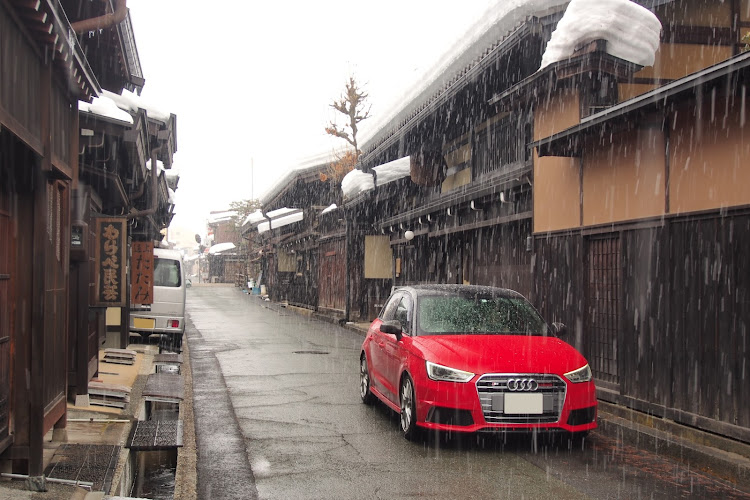 S1 スポーツバックの高山・雪の白川郷・Coco・ねこ・ドライブに関するカスタム事例の投稿画像2枚目