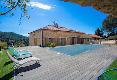 Villa avec piscine et terrasse 6