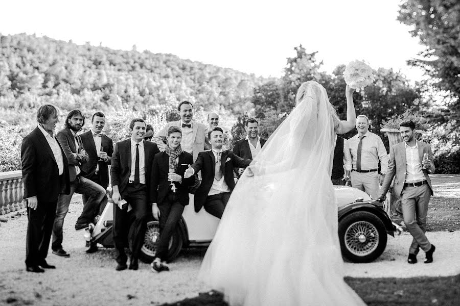 Wedding photographer Anna Kozdurova (chertopoloh). Photo of 16 October 2018