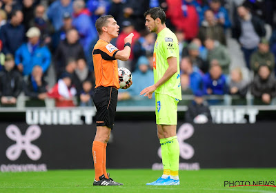 Lardot gaat in op betwiste fases in Club-Gent: "Ik achtte het niet nodig om geel te trekken"