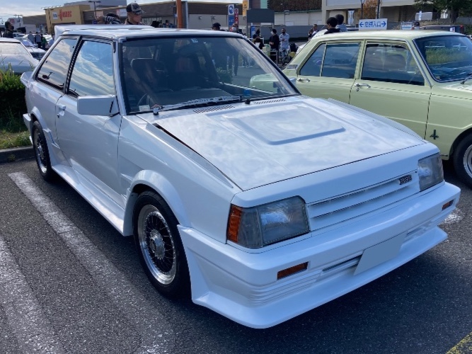 フロンテの毎回いいね〜ありがとう😊🙏❣️・イベント会場のギャラリーの車も👍・昭和平成絶版車愛好会❣️・今月も宜しくお願いします🙇‍♀️🙏・いいね返しはお互い様〜🙆‍♂️に関するカスタム事例の投稿画像15枚目