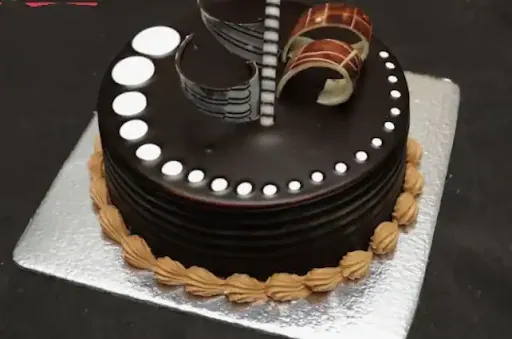 Eggless Chocolate Light Cake