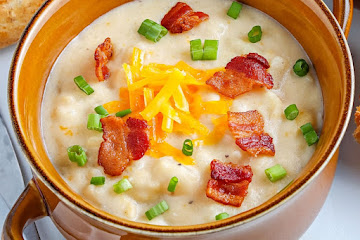Slow Cooker Loaded Baked Potato Soup