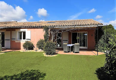 Maison avec piscine et terrasse 3