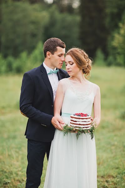 Fotógrafo de casamento Yuliya Novikova (novikova). Foto de 16 de julho 2015