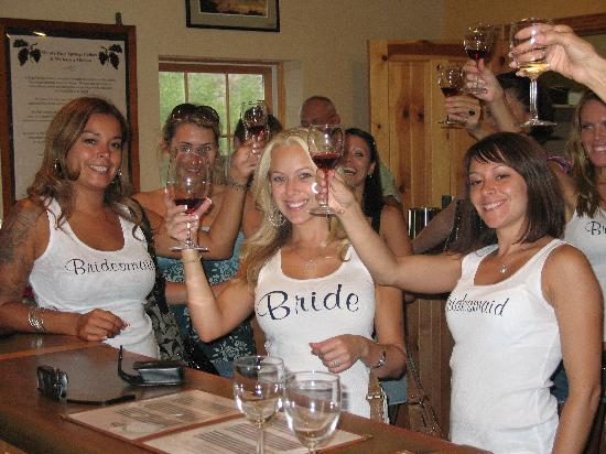    Wild Women Wine Wine Tours Denver