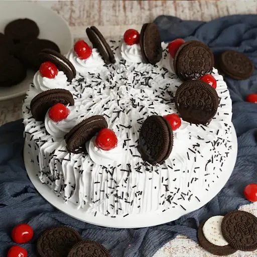 Vanilla Oreo Cake