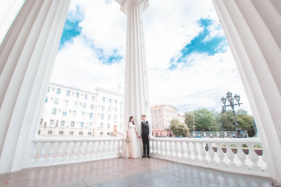 結婚式の写真家Denis Fedorov (vint333)。2018 6月16日の写真