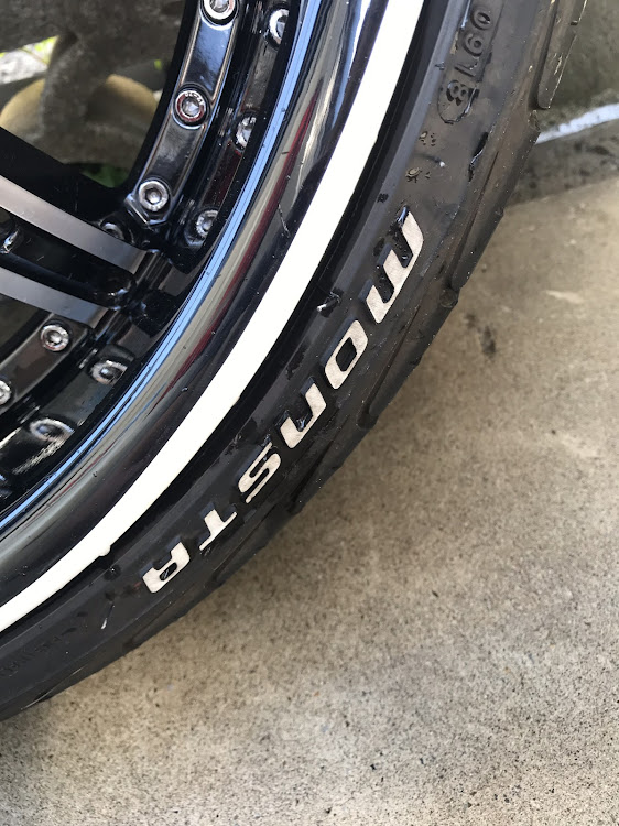 NV350キャラバンの洗車・タイヤ・ホイールに関するカスタム事例の投稿画像5枚目