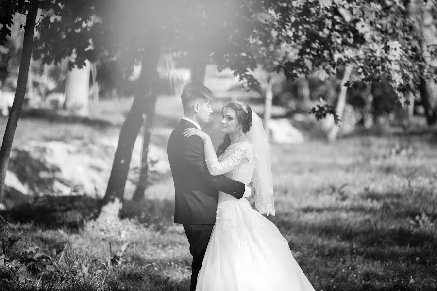 結婚式の写真家Evgeniy Gr (commeilfaut)。2018 5月26日の写真