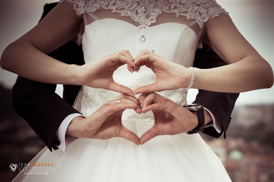 Fotógrafo de casamento Ivan Banchev (banchev). Foto de 3 de julho 2017