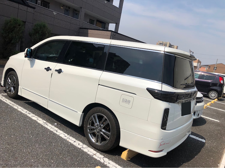 エルグランドのあかりちゃんパパさんが投稿したカスタム事例の投稿画像4枚目