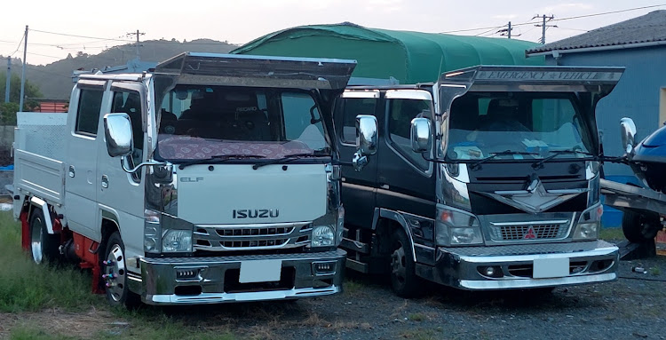 エルフトラックのデコトラ・コラボしたい・コラボお誘いお待ちしております・コラボありがとうございました・暑いに関するカスタム事例の投稿画像1枚目