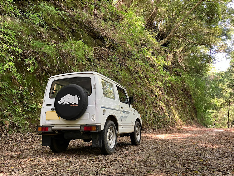 ジムニーのジムニー・納車・マニュアル・JA71V・四駆に関するカスタム事例の投稿画像4枚目