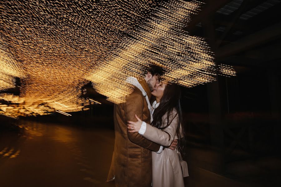 Fotógrafo de casamento Alena Karpova (karallena). Foto de 17 de março 2020