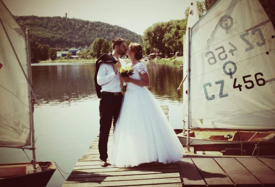 Photographe de mariage Lenka Šlapáková (rachel-photo). Photo du 2 février 2019