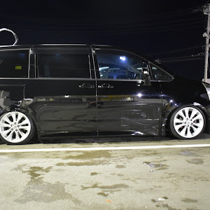 ノア ZRR70W