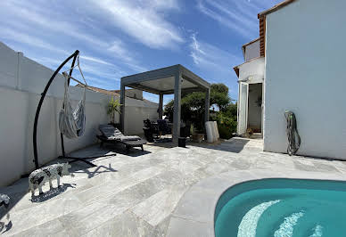 Maison avec piscine 1