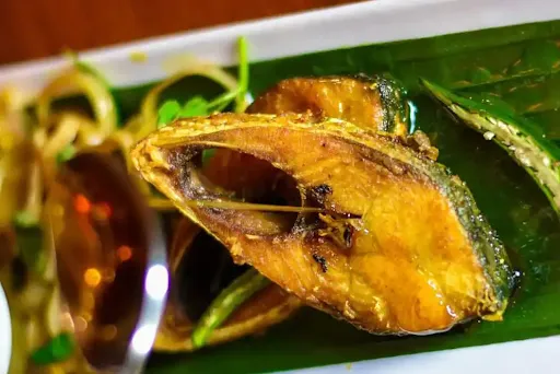 Ilish Bhaja [1 Piece]