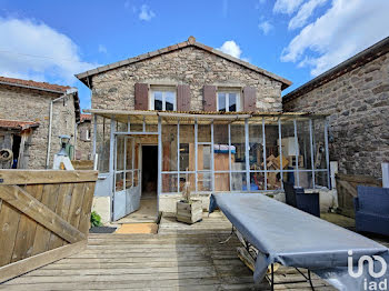 maison à Nozieres (07)