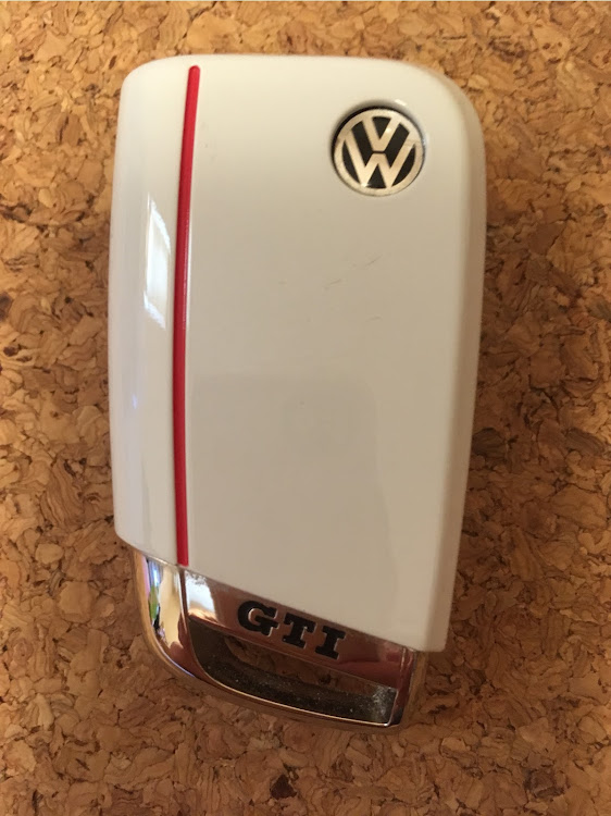 ゴルフGTIのキーカバー・maniacsに関するカスタム事例の投稿画像1枚目