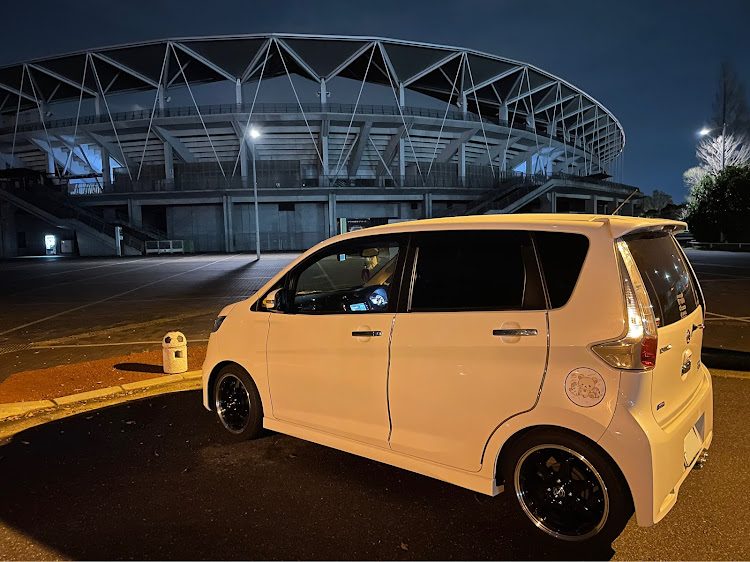 デイズハイウェイスターの嫁車・車好き女子・桜とコラボ・フクダ電子アリーナ・夜桜に関するカスタム事例の投稿画像4枚目