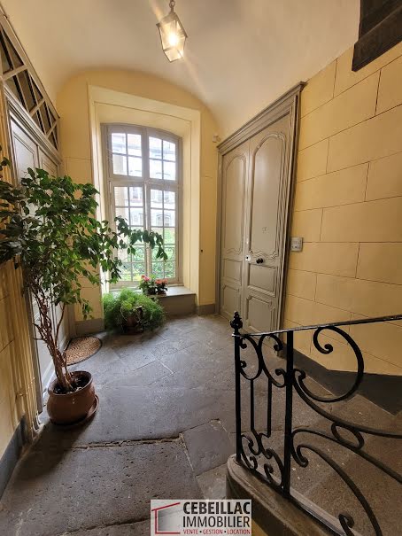 Vente appartement 9 pièces 373.94 m² à Clermont-Ferrand (63000), 570 000 €