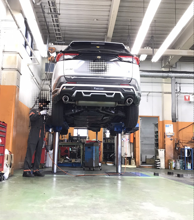 RAV4の1年点検・ZEONICに関するカスタム事例の投稿画像1枚目