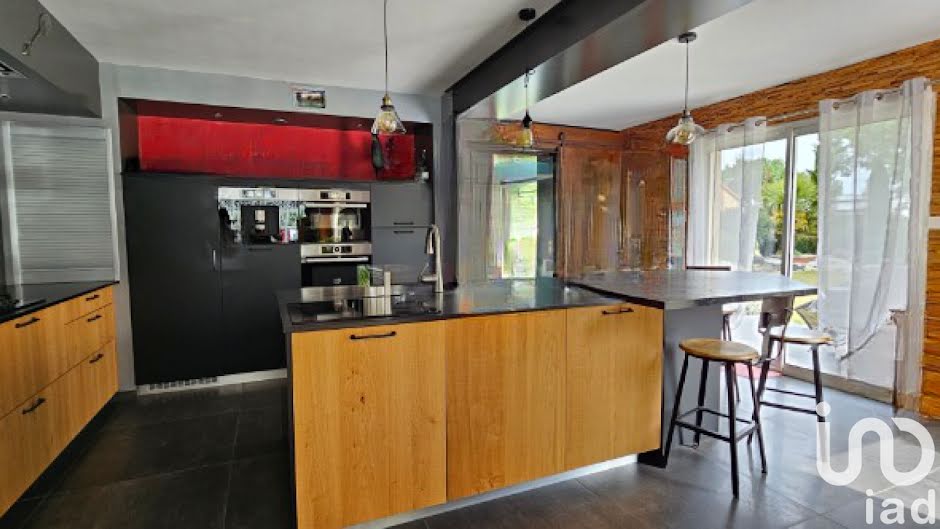 Vente maison 8 pièces 190 m² à Saint-Philbert-de-Grand-Lieu (44310), 585 500 €