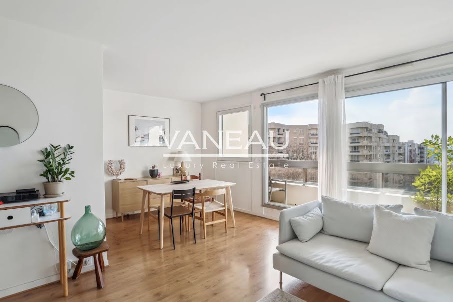 Vente appartement 2 pièces 49.01 m² à Issy-les-Moulineaux (92130), 300 000 €