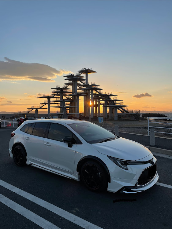 カローラツーリングの年末寒波・夕日と愛車・さむい(((ﾟ〰ﾟ)))に関するカスタム事例の投稿画像1枚目