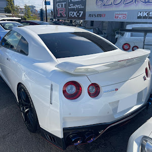 NISSAN GT-R R35