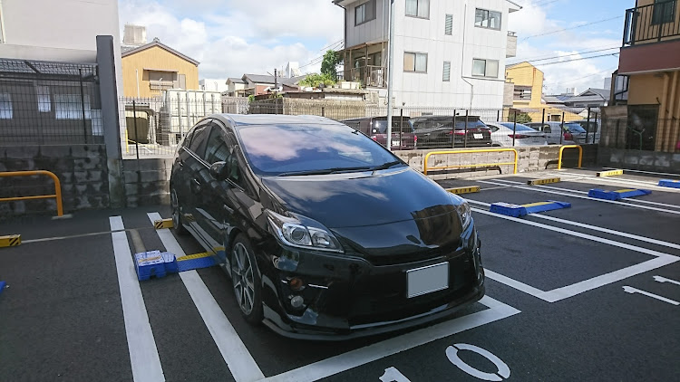 プリウスのコインパーキング高いんちゃう・癒しの猫様たち・好っきやでーに関するカスタム事例の投稿画像1枚目
