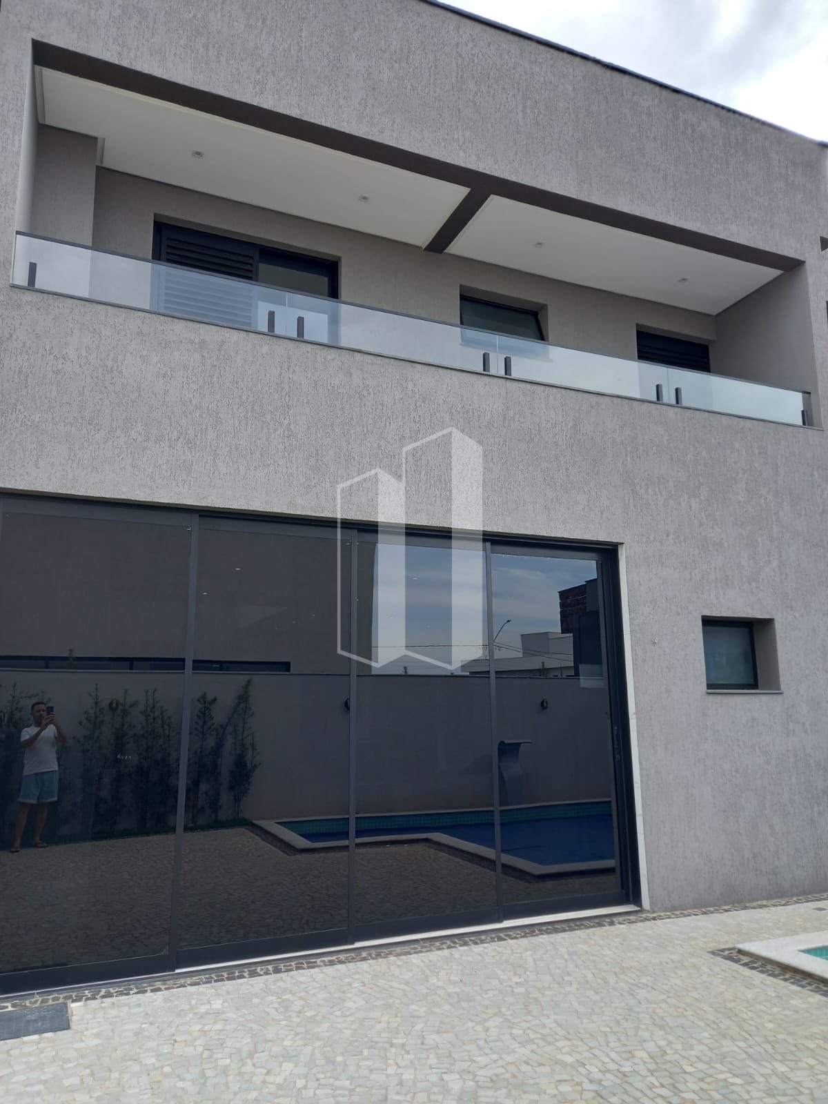 Casa de Condomínio à venda com 4 quartos, 255m² - Foto 2