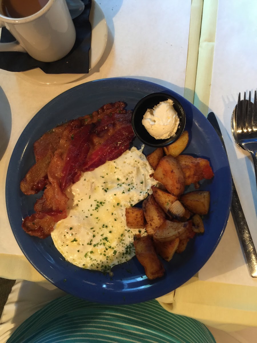 Completely GF breakfast!  WITG GF toast!