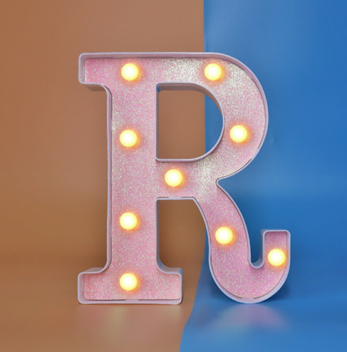 R